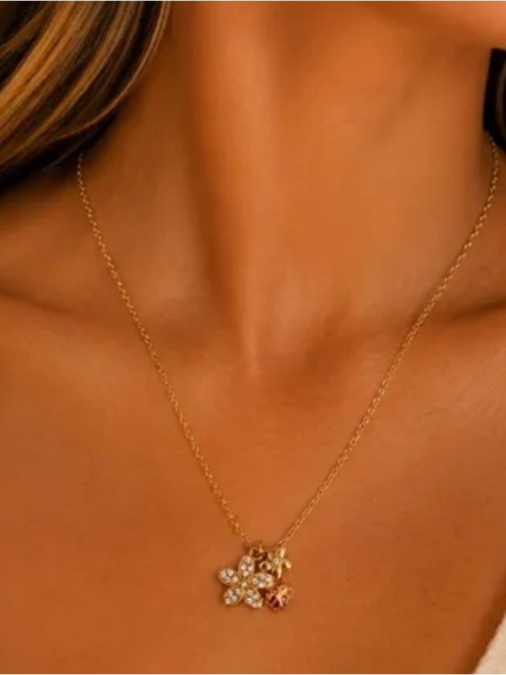 Delicate Gold Floral Crystal Pendant Necklace
